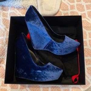 Theysken’s Theory Velvet Wedges